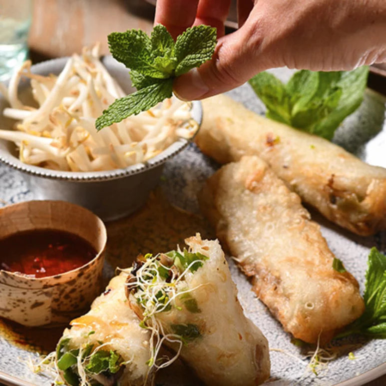 Nems Végétariens au Tofu avec des Feuilles de Shiso